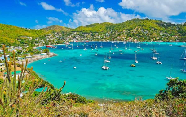 GRENADINES-MARTINIQUE YACHT CHARTER | Charter with Arthaud Yachting