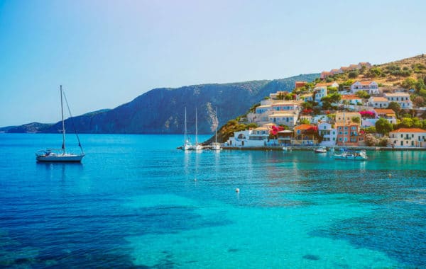 GREECE YACHT CHARTER | Charter with Arthaud Yachting