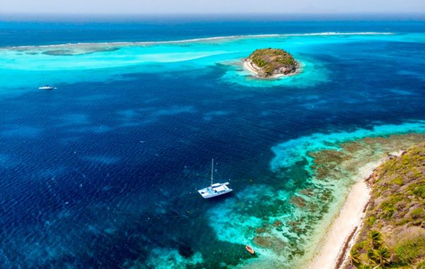 GRENADINES-MARTINIQUE YACHT CHARTER | Charter with Arthaud Yachting