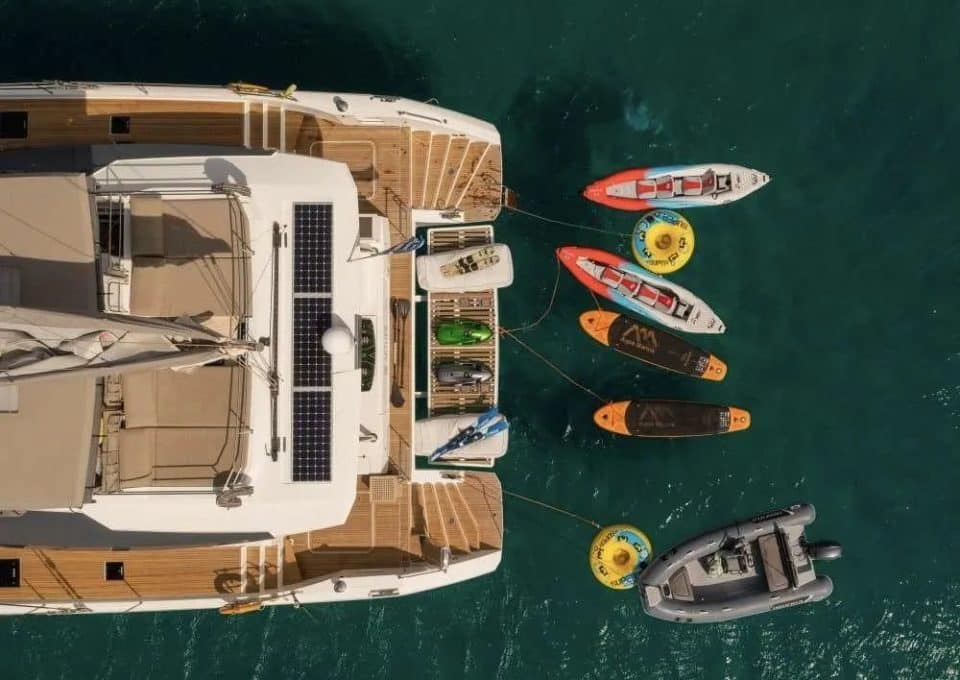 catamaran-charter-s-y-aether