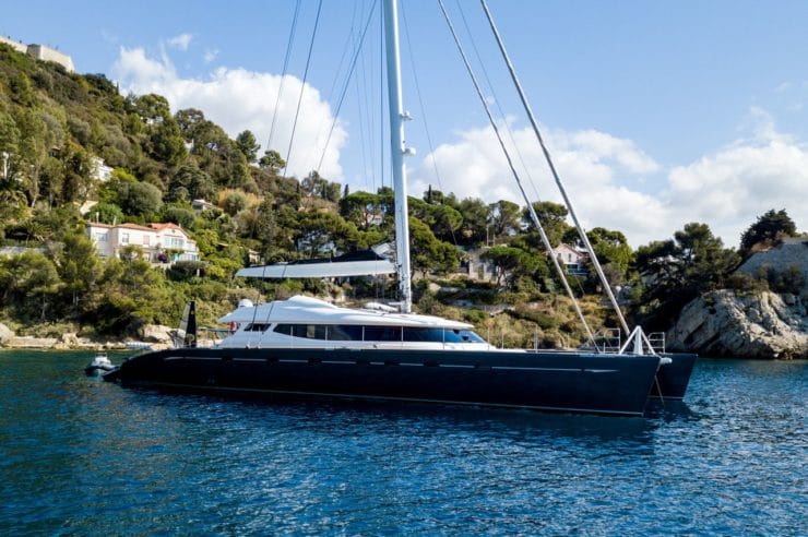 location-catamaran-yacht-charter-SY-allures-corsica