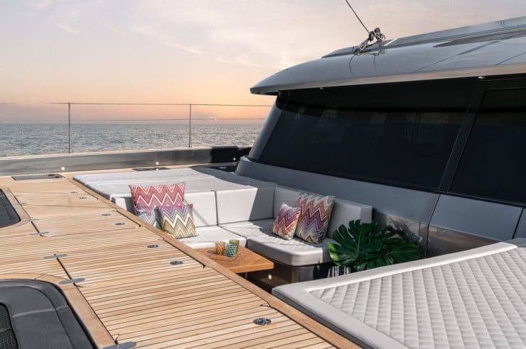 location-catamaran-yacht-charter-MY-e-superkat-Corsica-Windward-Islands