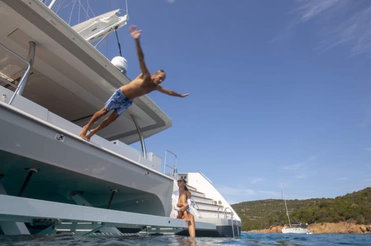 location-catamaran-yacht-charter-SY-number-nine-greece