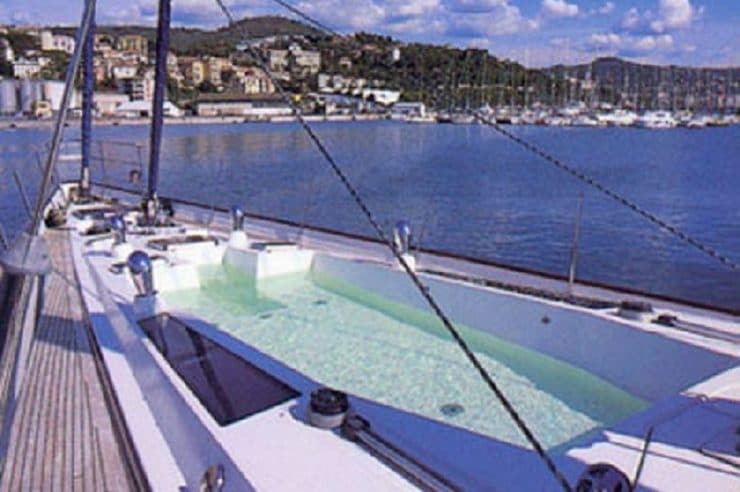 location-sailing-yacht-charter-SY-amadeus-Greece