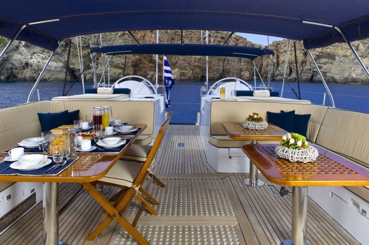 location-sailing-yacht-charter-SY-amadeus-Greece