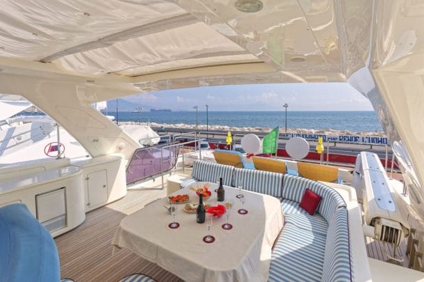location-yacht-charter-MY-anne-marie-Amalfi-Ischia