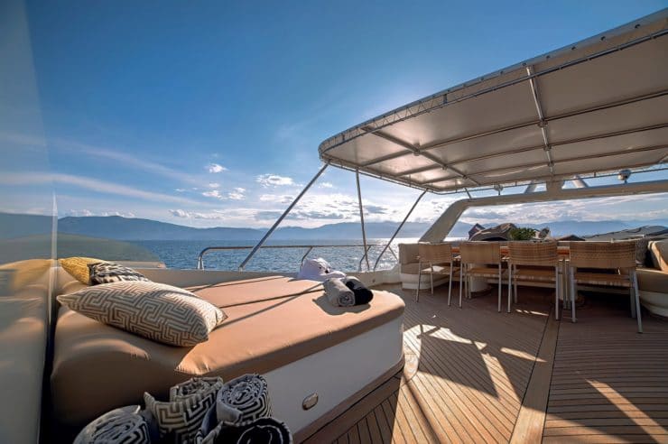 location-yacht-charter-MY-aquila-Greece