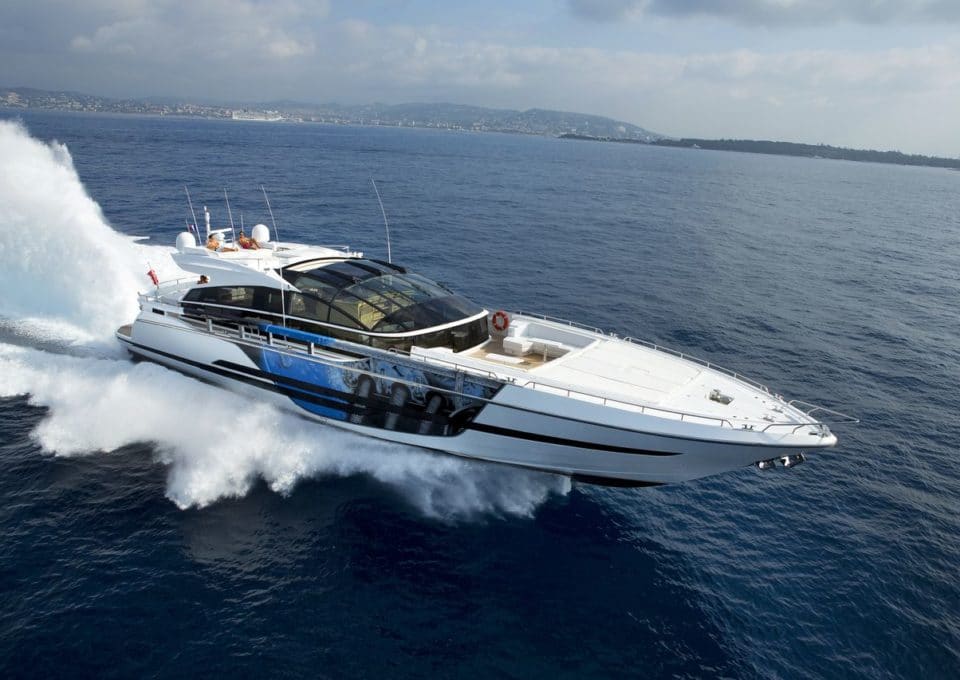 location-yacht-charter-MY-astro-speed-water-toys
