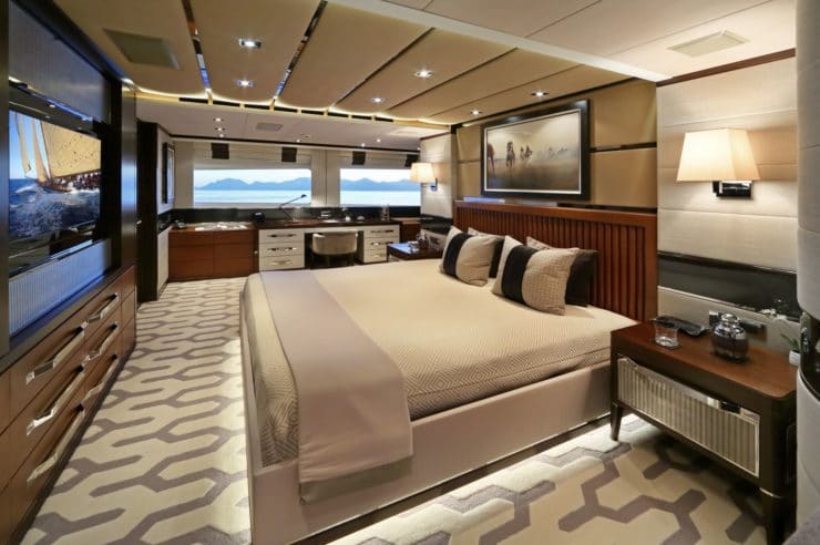 location-yacht-charter-MY-aurelia-Heesen-French-Riviera