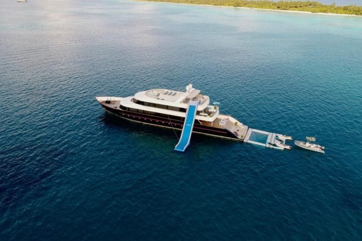 location-yacht-charter-MY-azalea-Indian-Ocean-experience