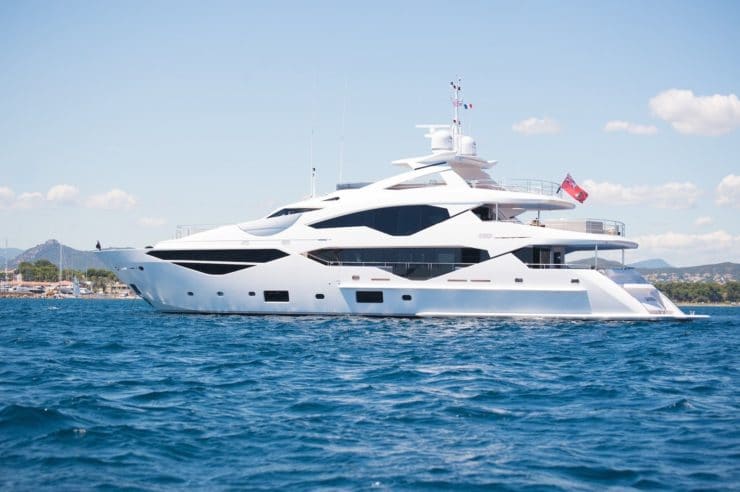 location-yacht-charter-MY-e-motion-Monaco-Cannes-Corsica