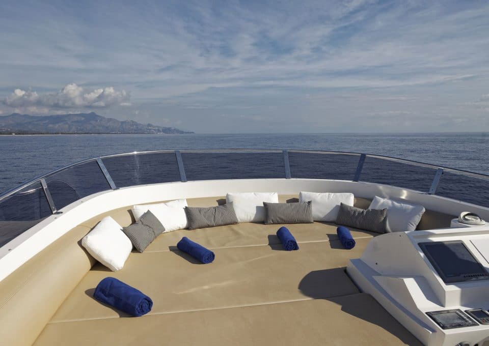 location-yacht-charter-MY-enjoy-Italy