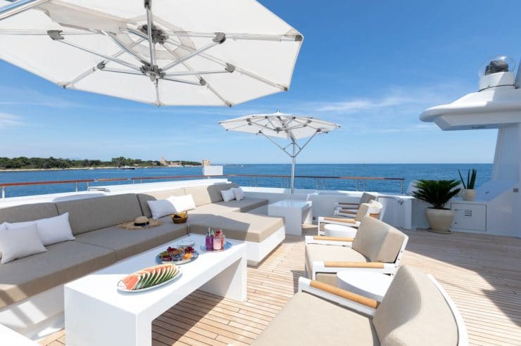 location-yacht-charter-MY-helios-Corsica-Frenc-Riviera