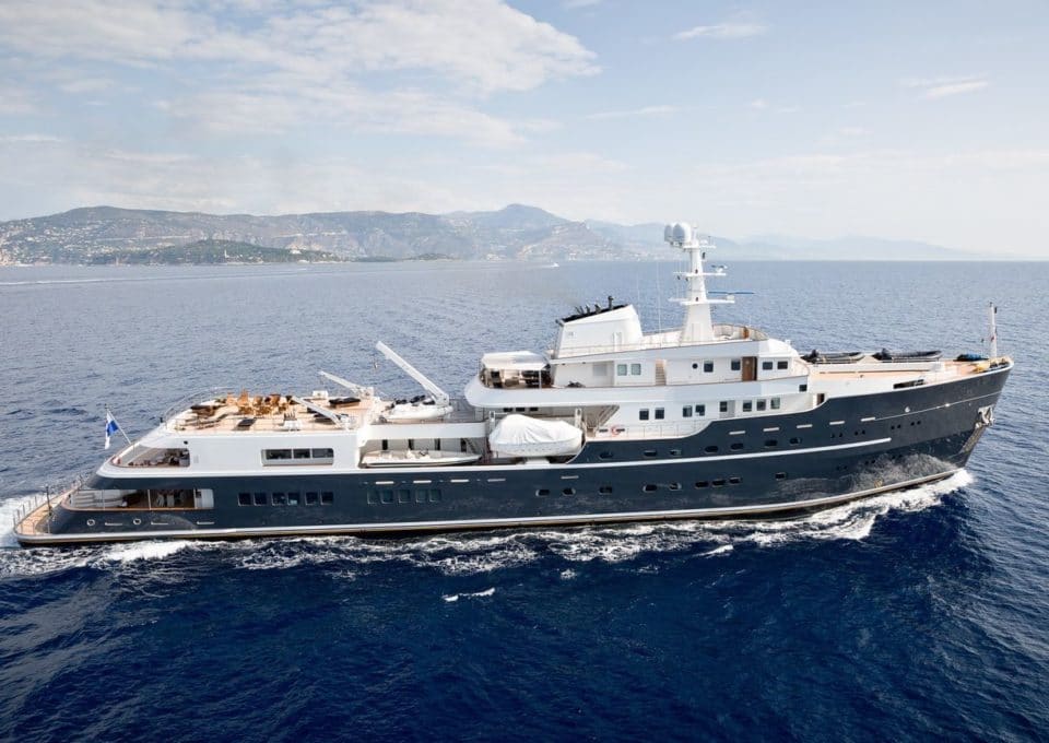 location-yacht-charter-MY-legend-explorer-mega-yachts