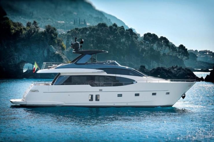 location-yacht-charter-MY-lucky-Amalfi-Sardinia