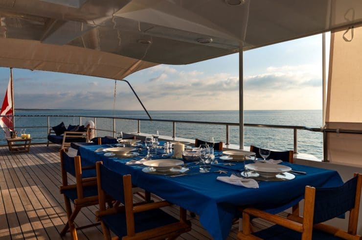location-yacht-charter-MY-persuader-Corsica