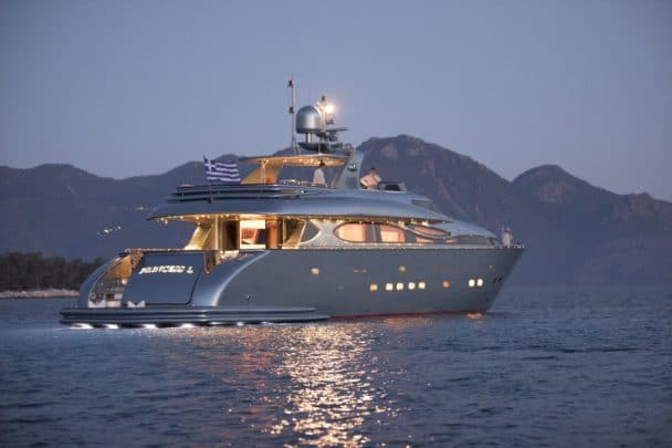 location-yacht-charter-MY-princess-l-Greece-Toys