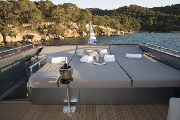 location-yacht-charter-MY-princess-l-Greece-Toys