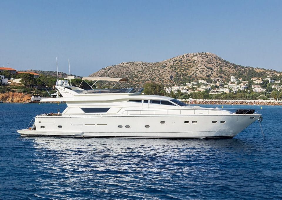 location-yacht-charter-MY-white-fang-greece