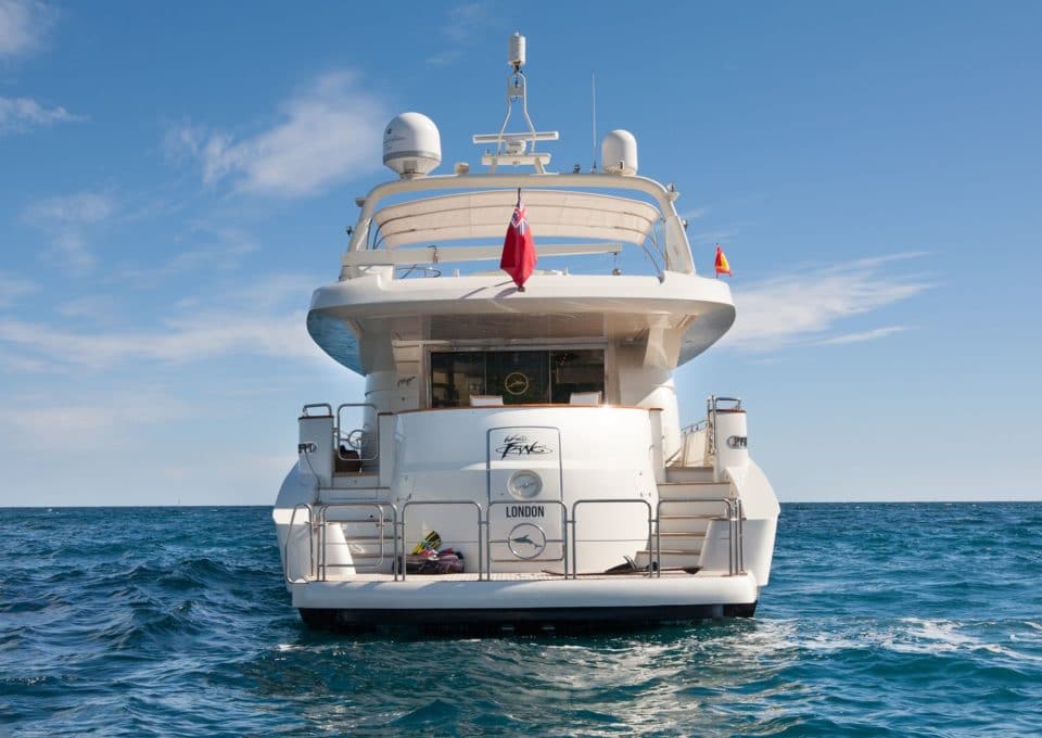 location-yacht-charter-MY-white-fang-Spain