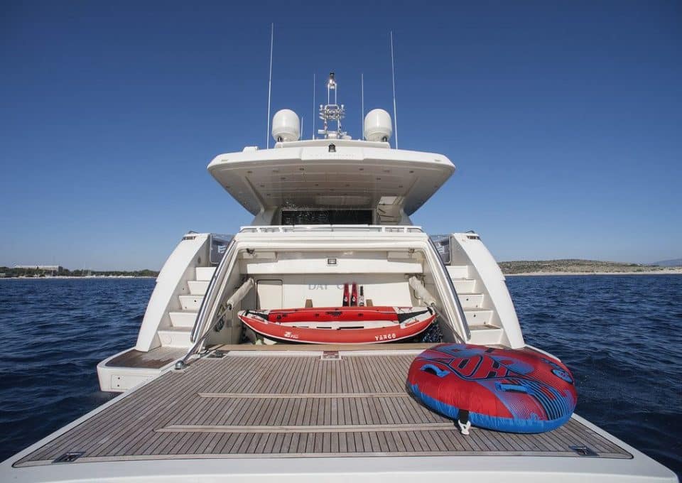 yacht-charter-m-y-day-off