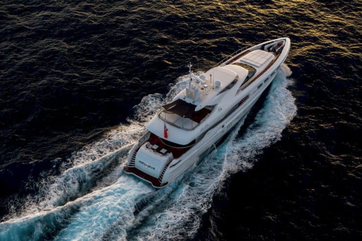 yacht-charter-m-y-impulsive