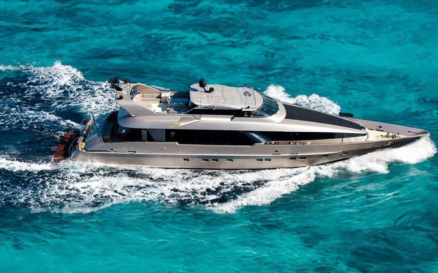 yacht-charter-m-y-pandion