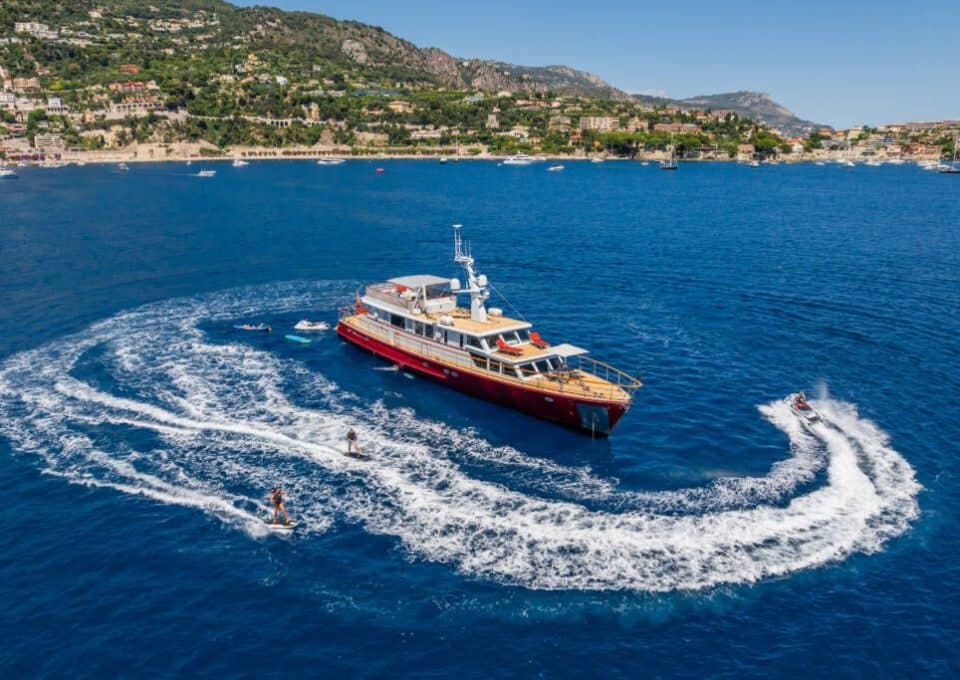 yacht-charter-m-y-tempest-ws