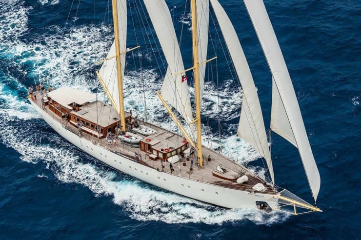 yacht-charter-s-y-chronos