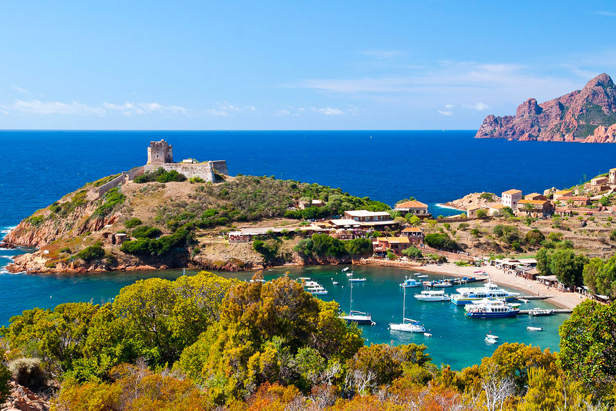 Corsica & Sardinia luxury yacht charter | Arthaud Yachting