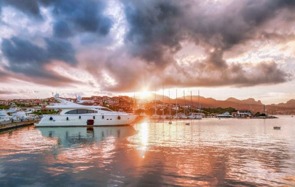CORSICA & SARDINIA YACHT CHARTER | Charter with Arthaud Yachting