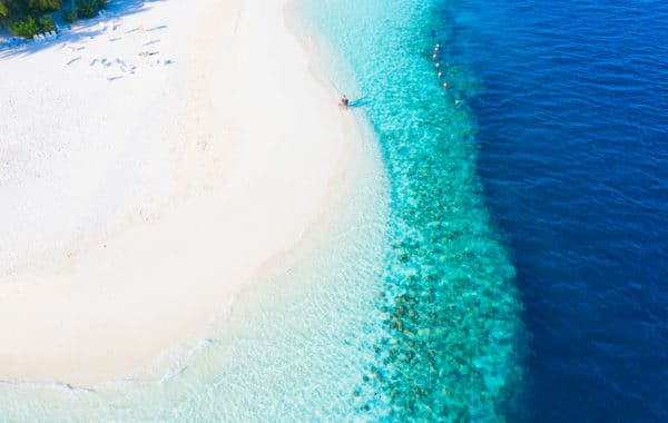 MALDIVES YACHT CHARTER | Charter with Arthaud Yachting