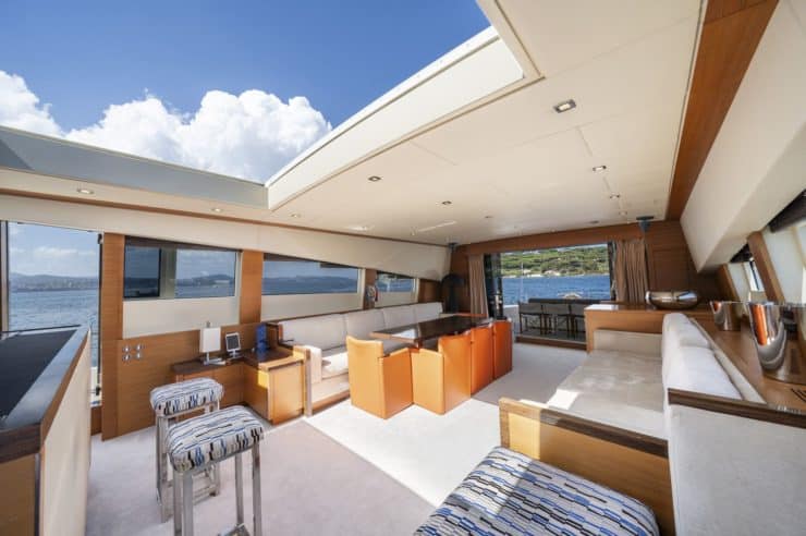 Yacht-charter-ECLAT