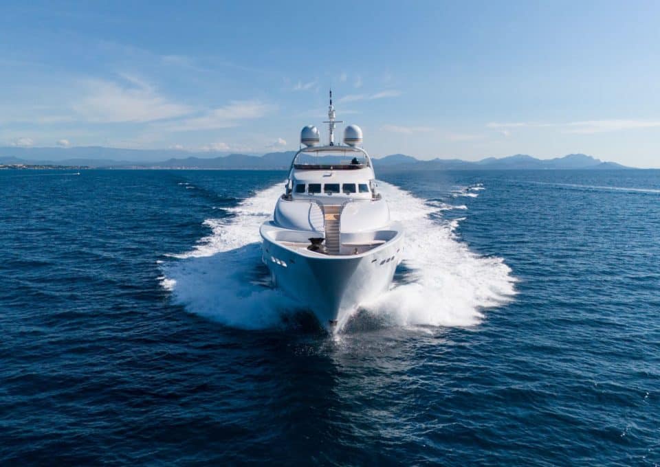 yacht-charter-MY-Luisa-Cannes-French-Riviera