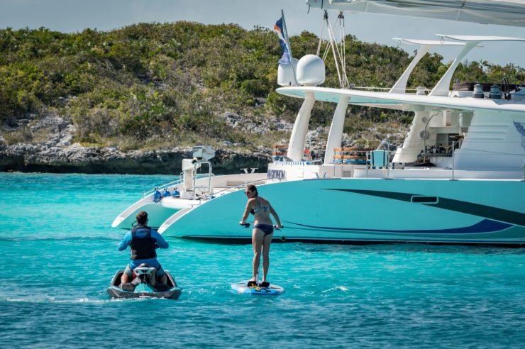 location-catamaran-yacht-charter-SY-blue-gryphon-Bahamas
