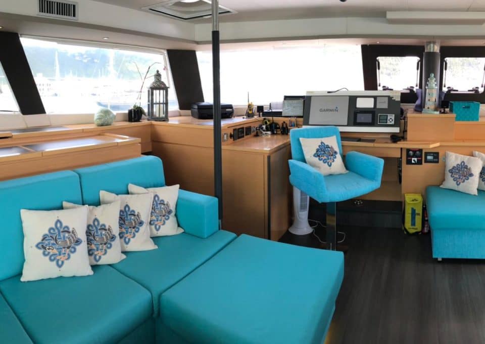 location-catamaran-yacht-charter-MY-lir-bahamas