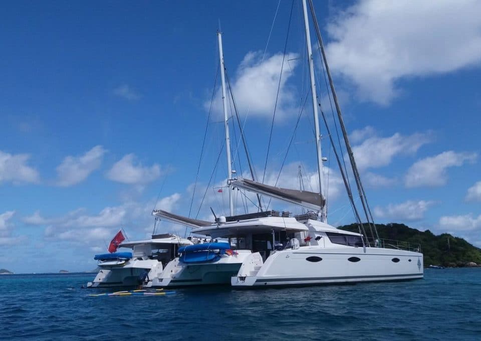 location-catamaran-yacht-charter-MY-lir-bahamas