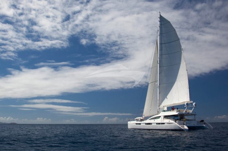 location-catamaran-yacht-charter-SY-matau-bermuda