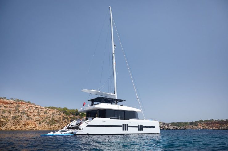 location-catamaran-yacht-charter-SY-midori-Ibiza