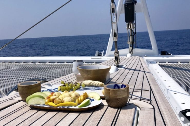 location-catamaran-yacht-charter-MY-serenissima-Greece