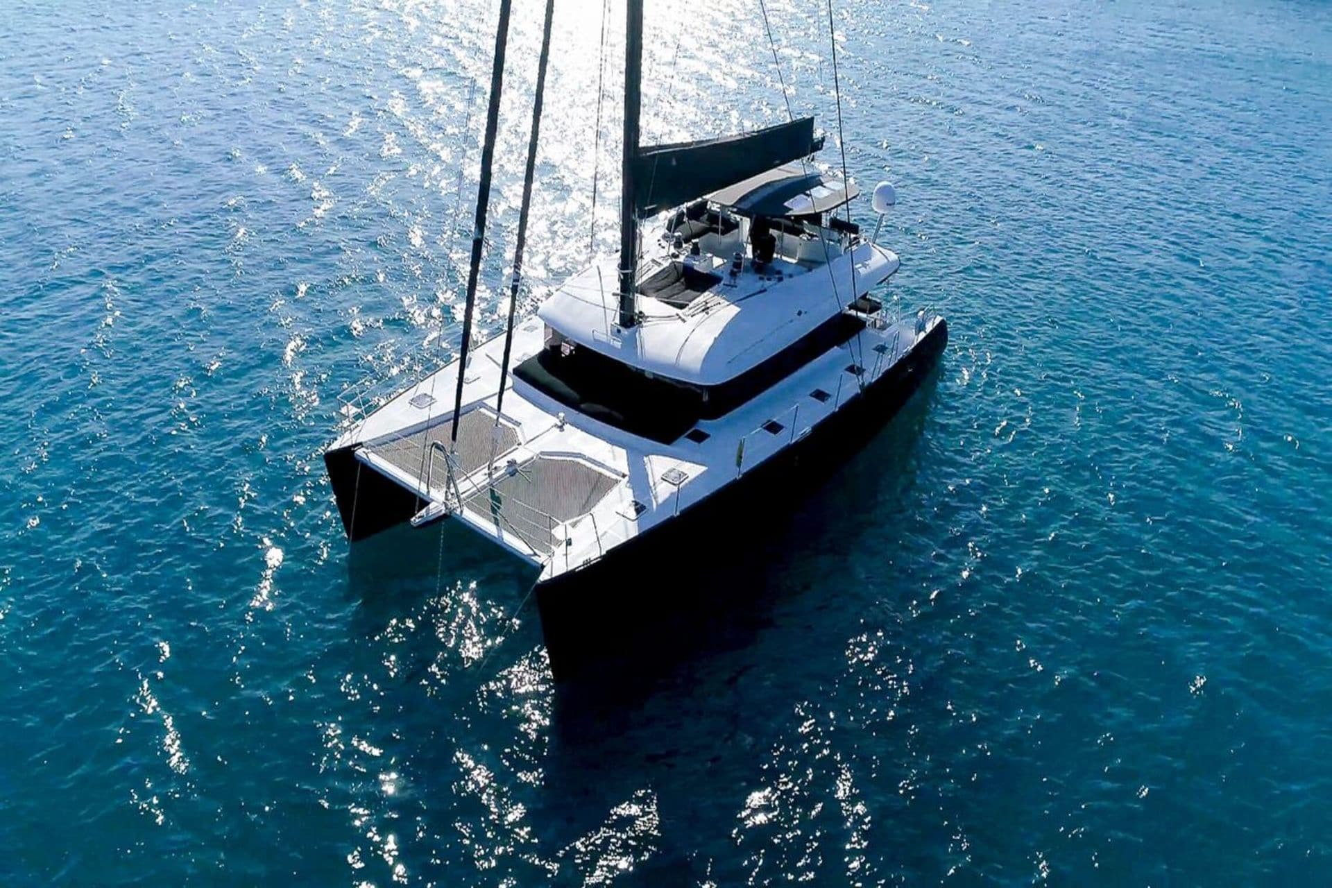 location-catamaran-yacht-charter-SY-carpe-diem-Greece