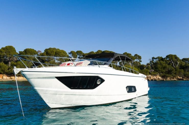 location-yacht-charter-MY-absolute-40-cannes-france
