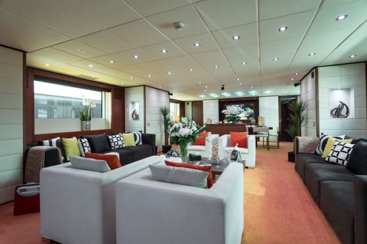 Yacht-Charter-M-Y-Annamia