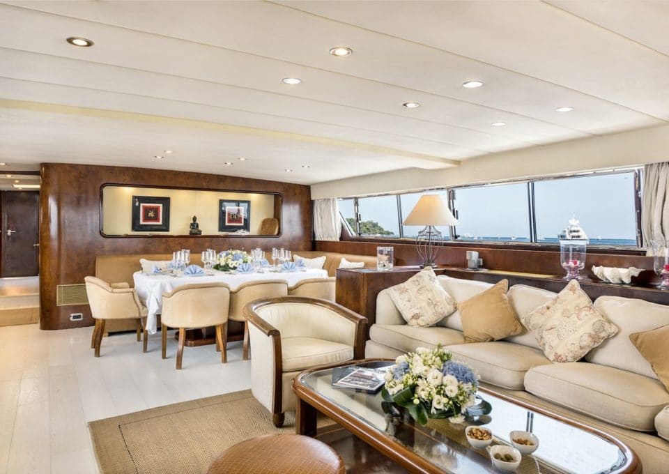 location-yacht-charter-MY-antisan-Cannes