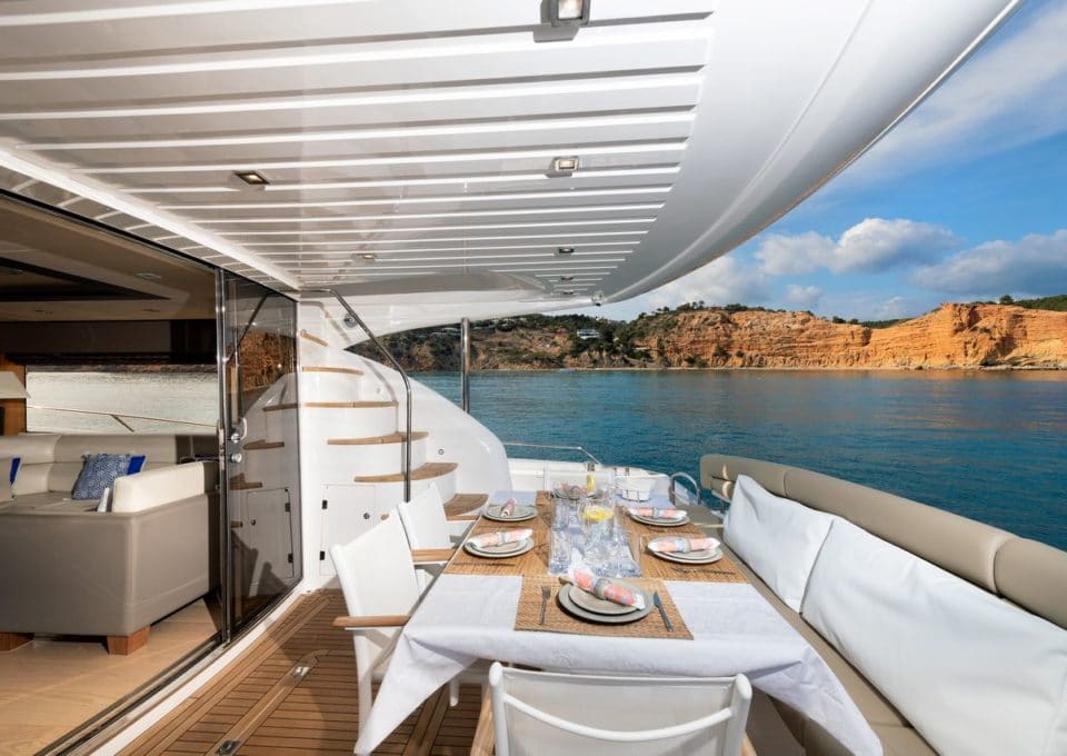 location-yacht-charter-MY-cala-di-luna-Spain