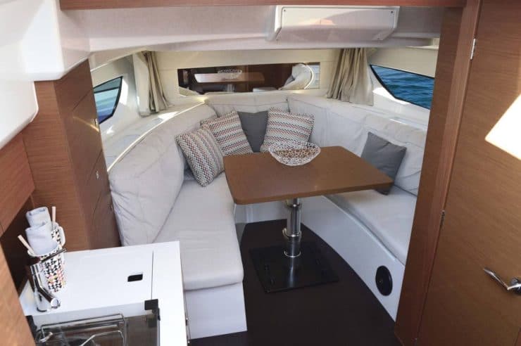 location-yacht-charter-MY-cap-camarat-10.5-cannes