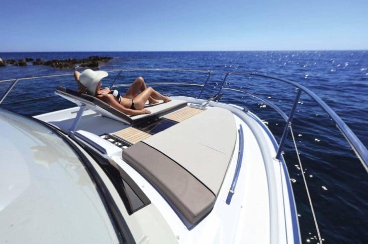 location-yacht-charter-MY-cap-camarat-10.5-cannes