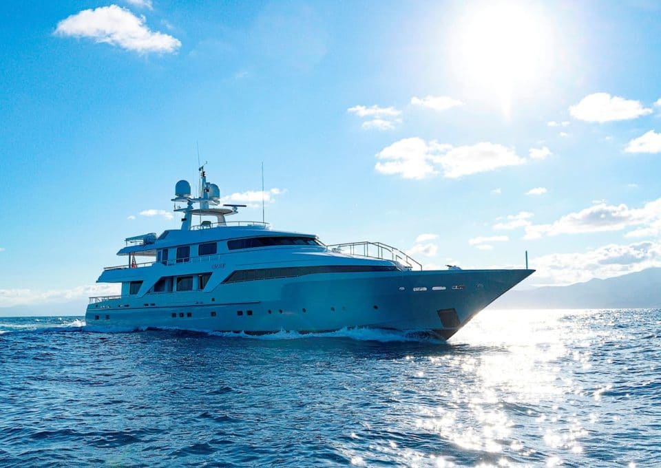location-yacht-charter-MY-deep-blue-II-Italy-Spain-France