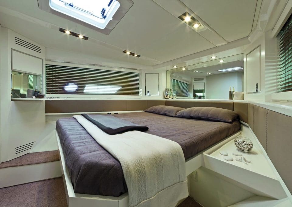 location-yacht-charter-MY-divamare-saint-tropez