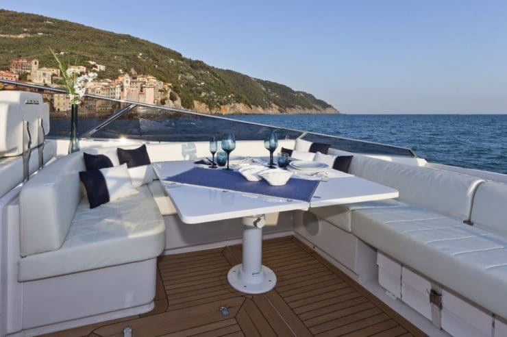 location-yacht-charter-MY-divamare-saint-tropez